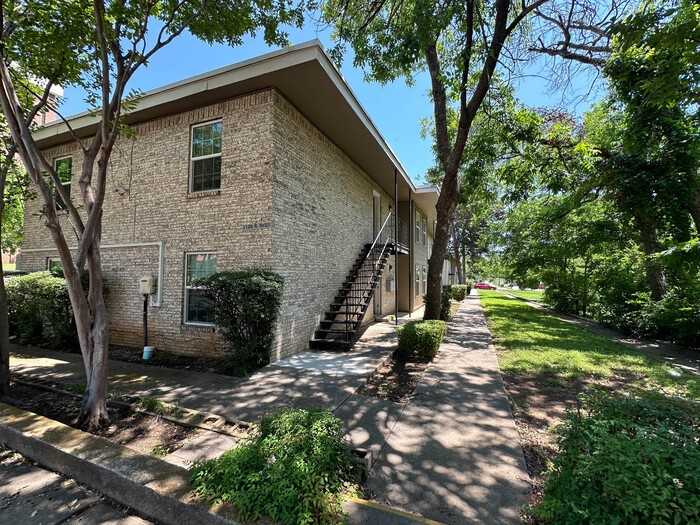 1126 N Bell Ave #B3 - Photo 5 of 5