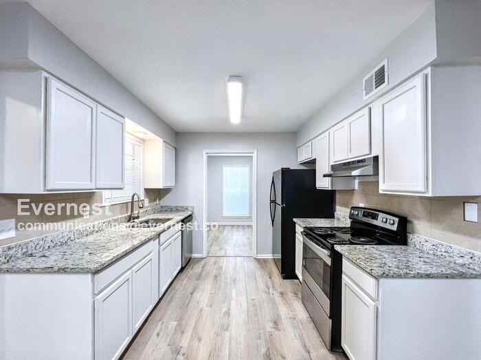 5697 Tulip Tree Drive - Photo 2 of 21