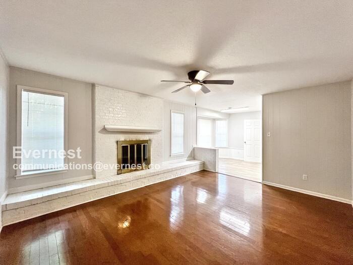 5697 Tulip Tree Drive - Photo 4 of 21