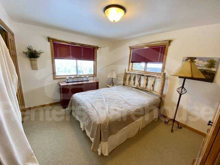 218 Tall Pine Circle - Photo 4 of 10