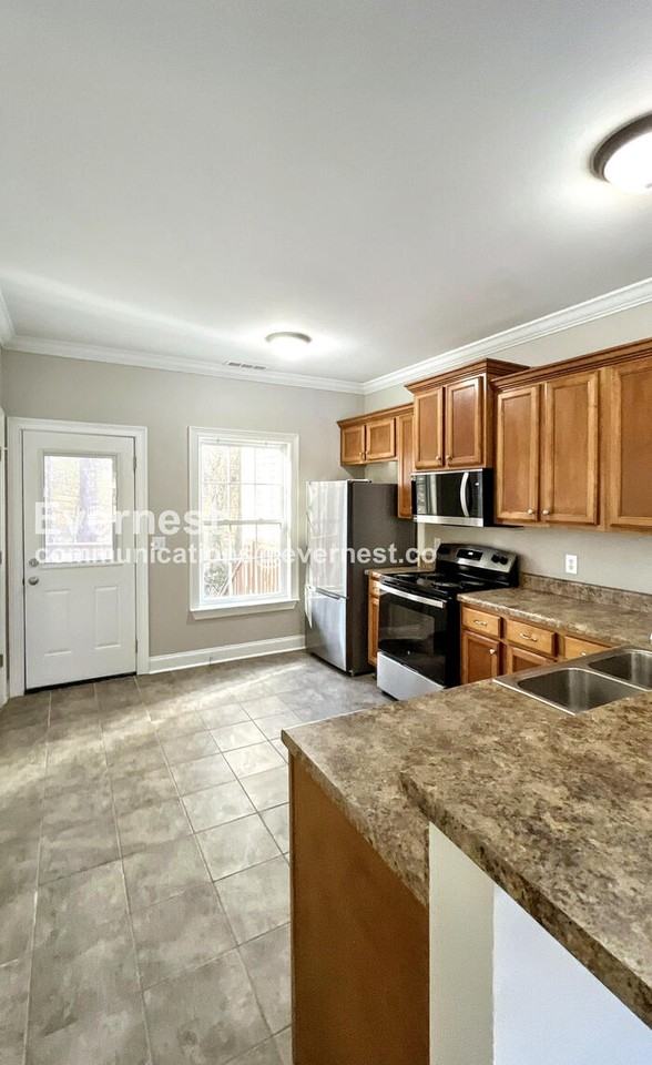 13 Brown Estates Rd - Photo 2 of 18