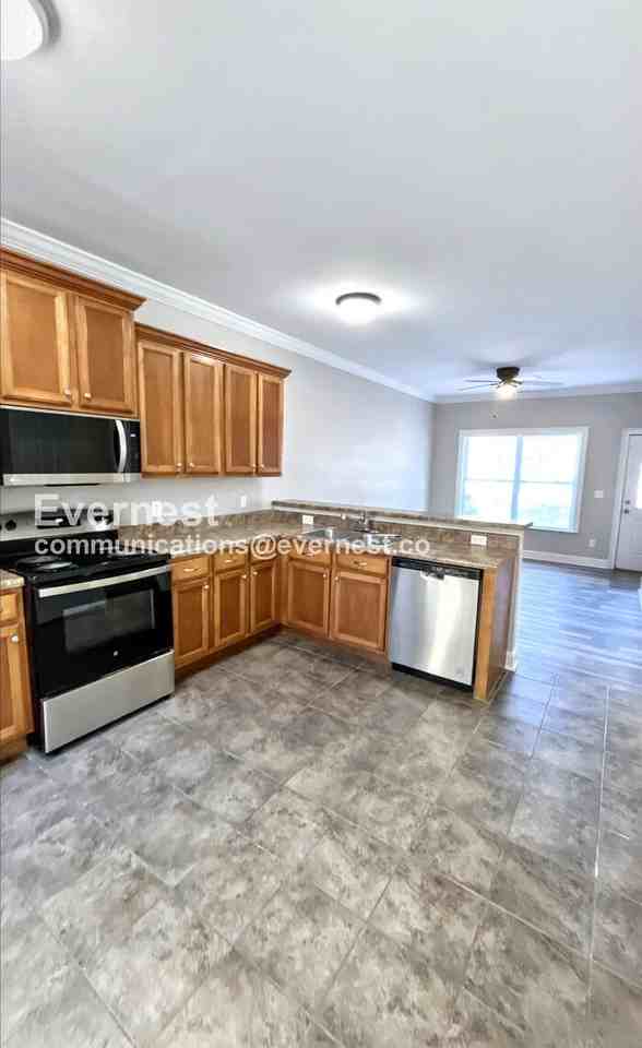 13 Brown Estates Rd - Photo 3 of 18