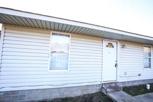 featured image of 1700 Pineview St #C3