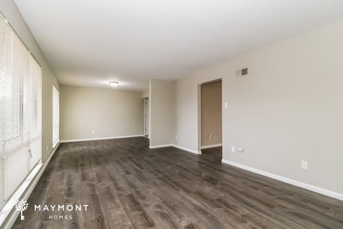 4080 Marietta Drive - Photo 4 of 12