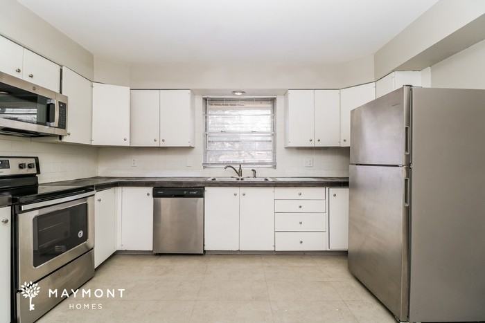 4080 Marietta Drive - Photo 7 of 12