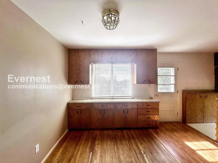 1409 Laurette Drive - Photo 5 of 24