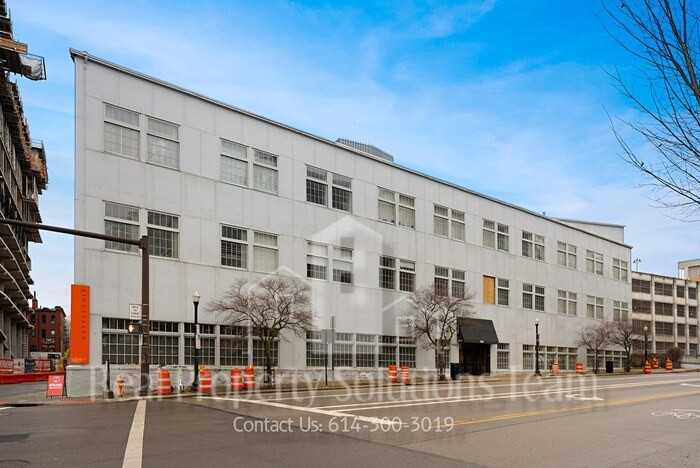 444 N Front St #311 - Photo 2 of 31