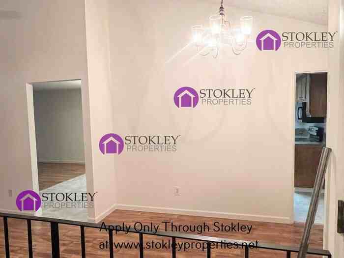 580 Heather Place - Photo 5 of 21