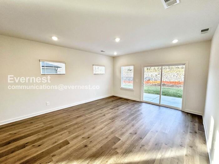 649 Whitetail Ct - Photo 5 of 27