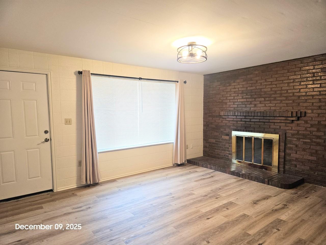 668 Southeast 160p - Photo 2 of 12