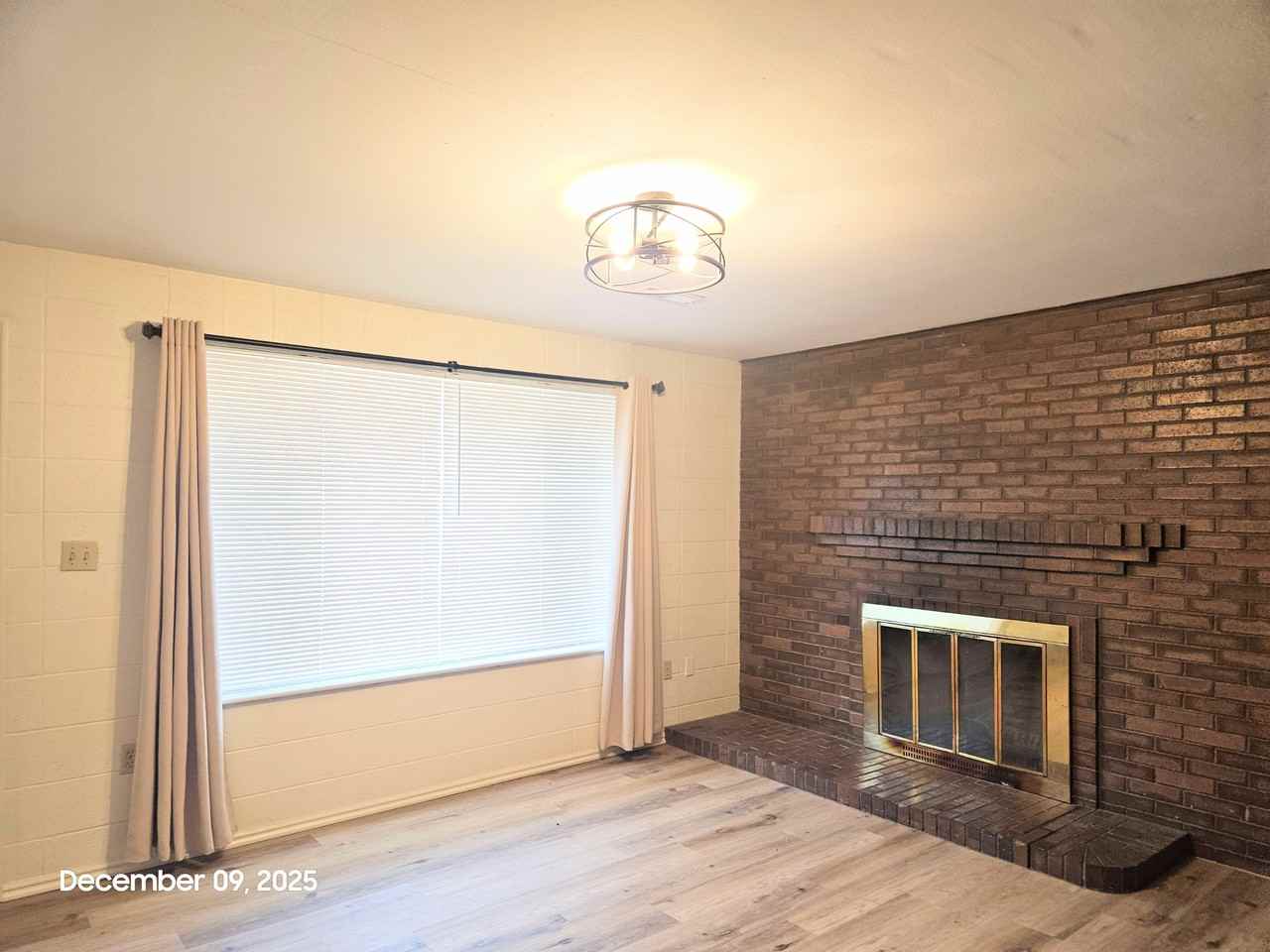 668 Southeast 160p - Photo 3 of 12