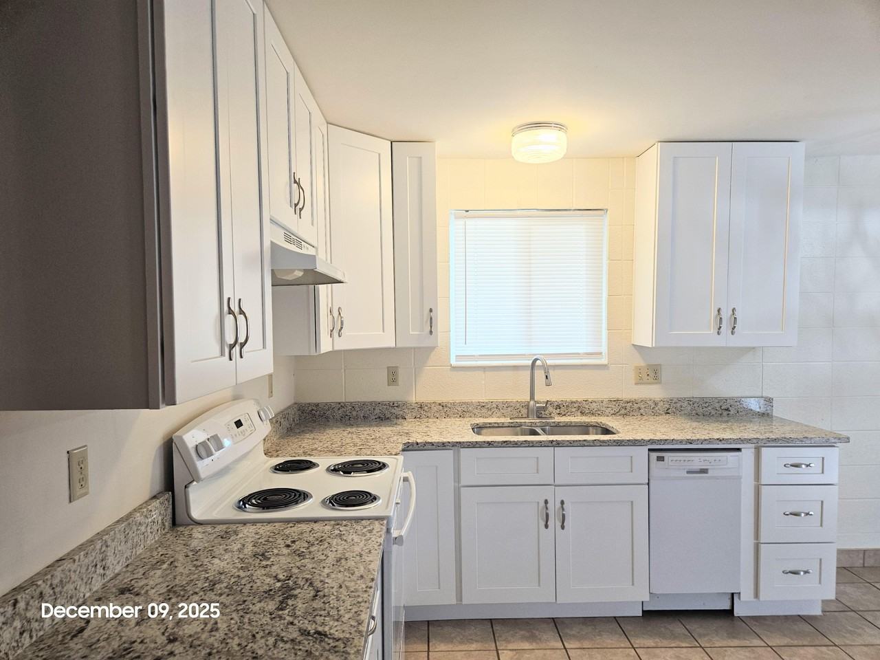 668 Southeast 160p - Photo 4 of 12