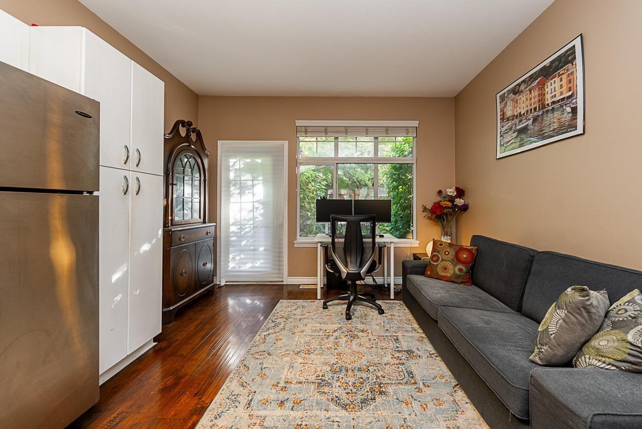 18828 69 Avenue - Photo 3 of 14