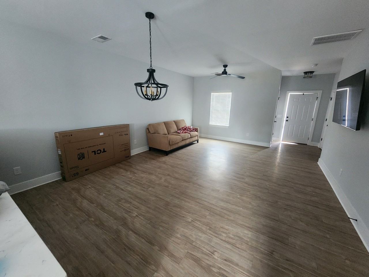 435 Saint James St Nw - Photo 2 of 14