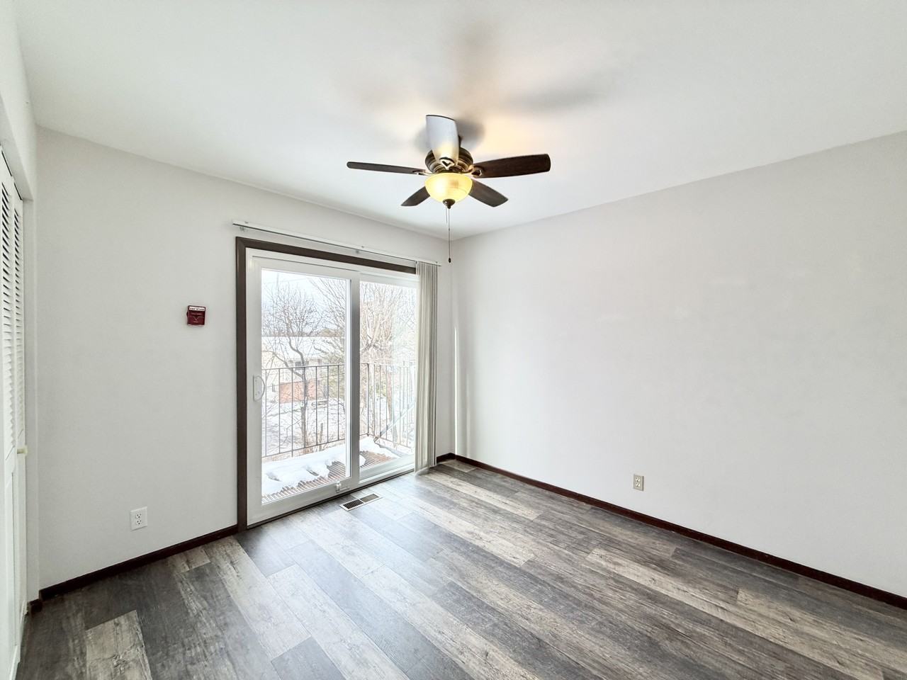 117 York Rd #4 - Photo 5 of 14