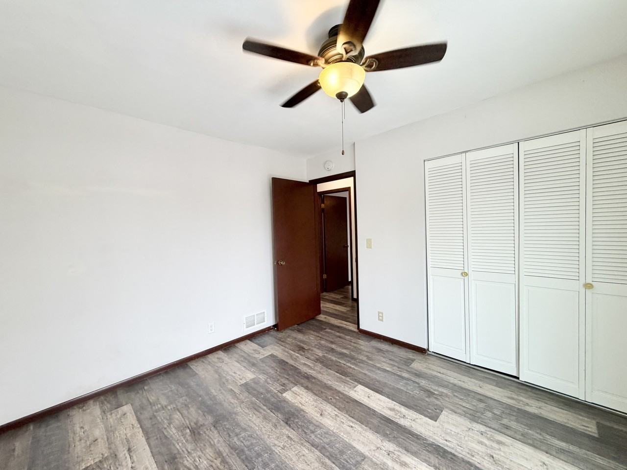 117 York Rd #4 - Photo 7 of 14