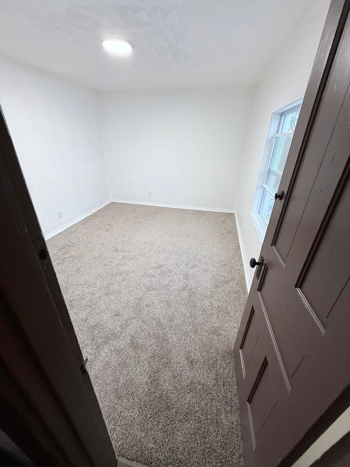 537 Mccully Street #1 - Photo 3 of 15