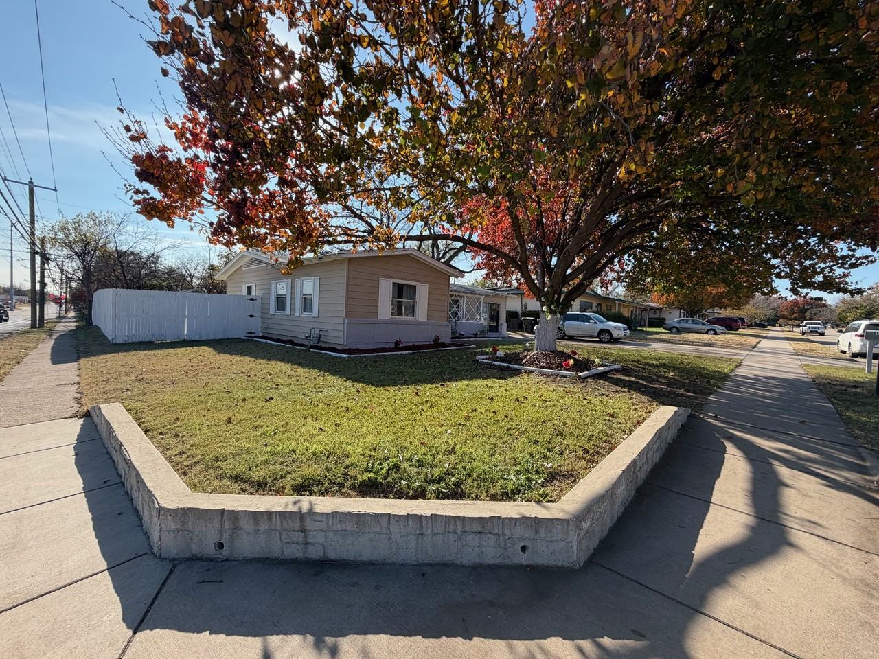 2136 Ridgeway Street #1 - Photo 4 of 20