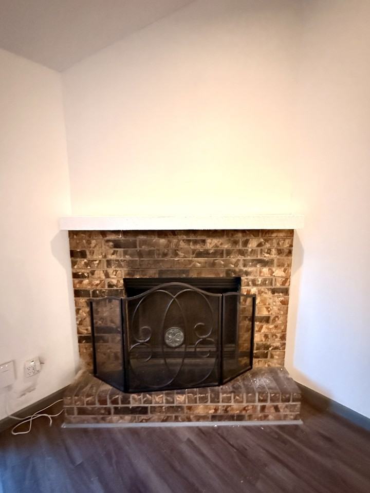 209 Northeast Timbercreek Drive #1 - Photo 4 of 15