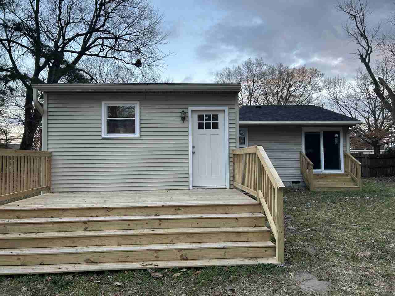 612 Providence Rd #1 - Photo 4 of 11