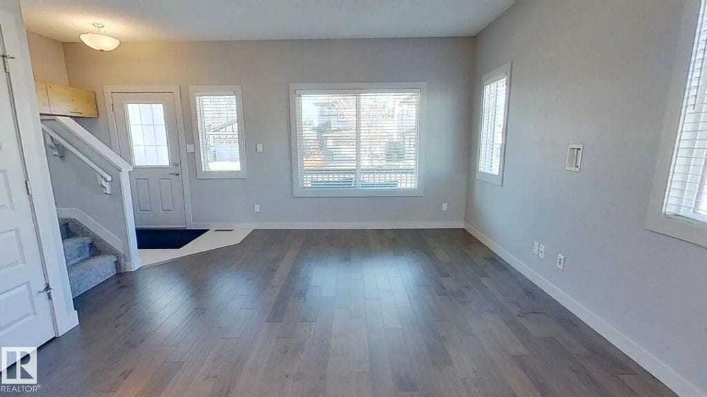 2823 12 Street Northwest - Photo 4 of 20