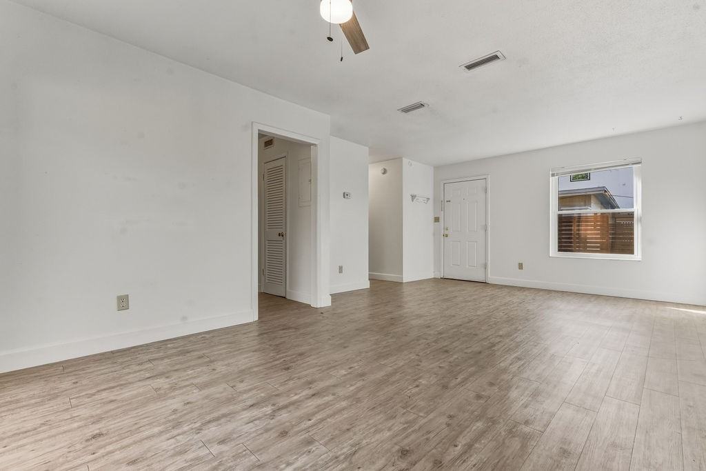 413 East 7th Avenue #1 - Photo 4 of 15