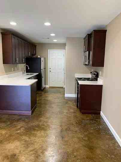 904 Dr. Martin Luther King Jr Drive #904DRMLK4 - Photo 3 of 6