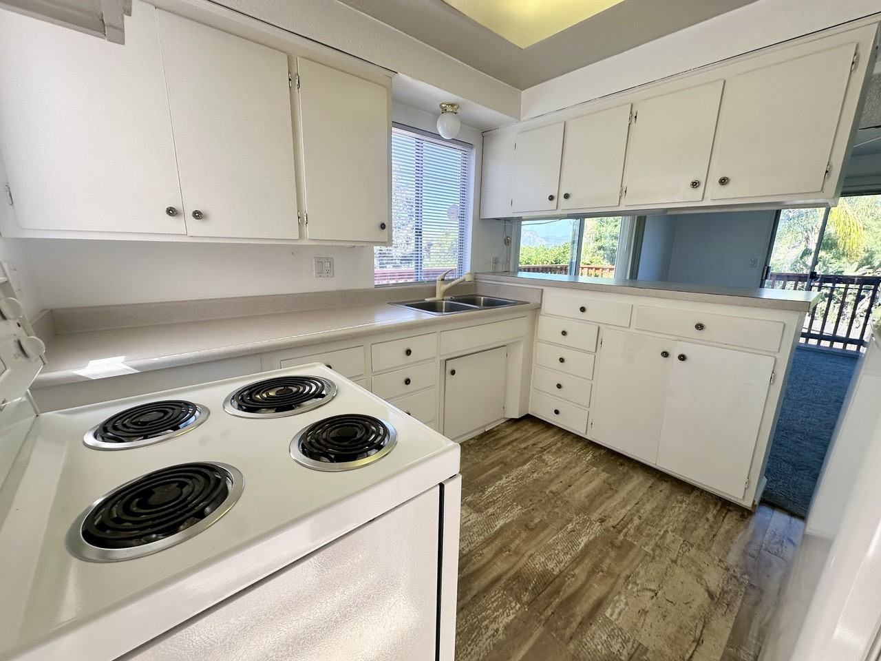 9071 Paradise Park Dr #2 - Photo 5 of 11