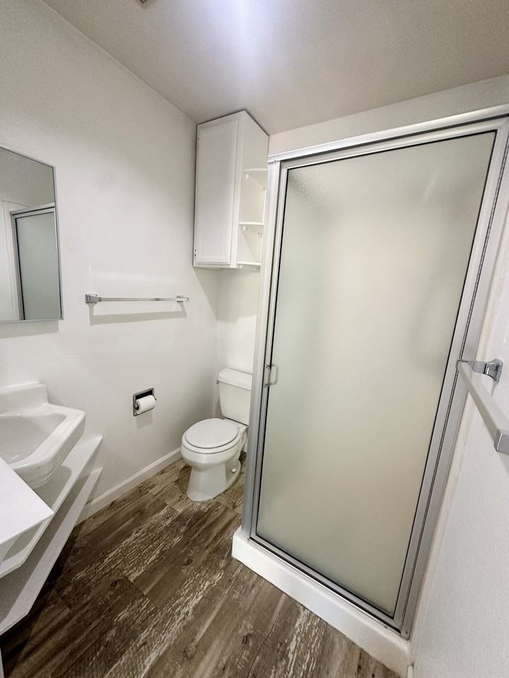 9071 Paradise Park Dr #2 - Photo 6 of 11