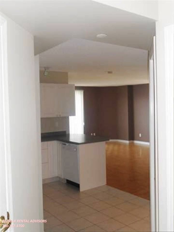 10909 103 Avenue NW - Photo 3 of 7