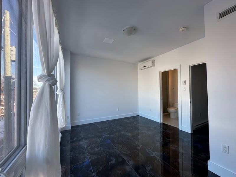 596 Mcleod Street - Photo 7 of 13