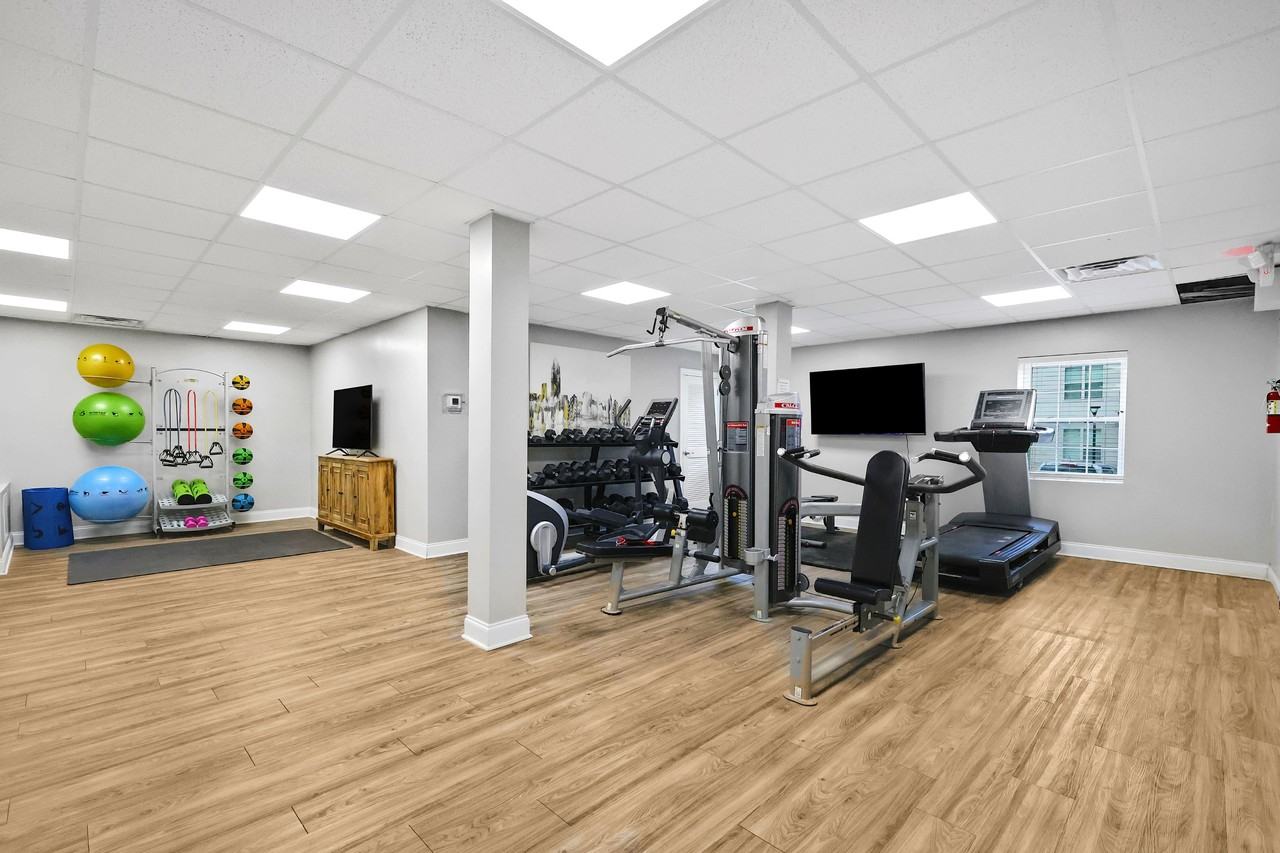 Bransford Apartments - Photo 5 of 27