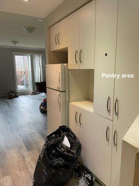 1421 Dundas Street West - Photo 13