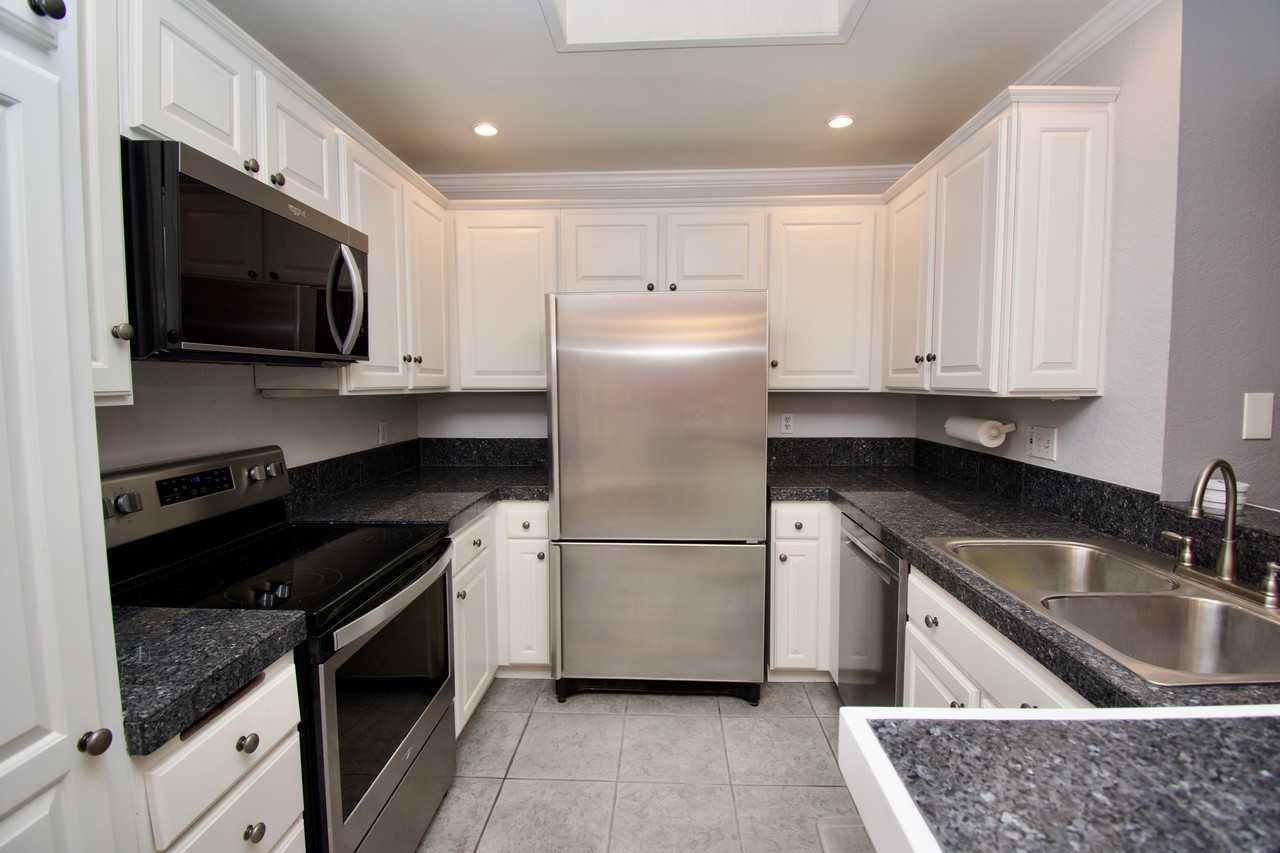 21372 Brookhurst St #1 - Photo 3 of 19