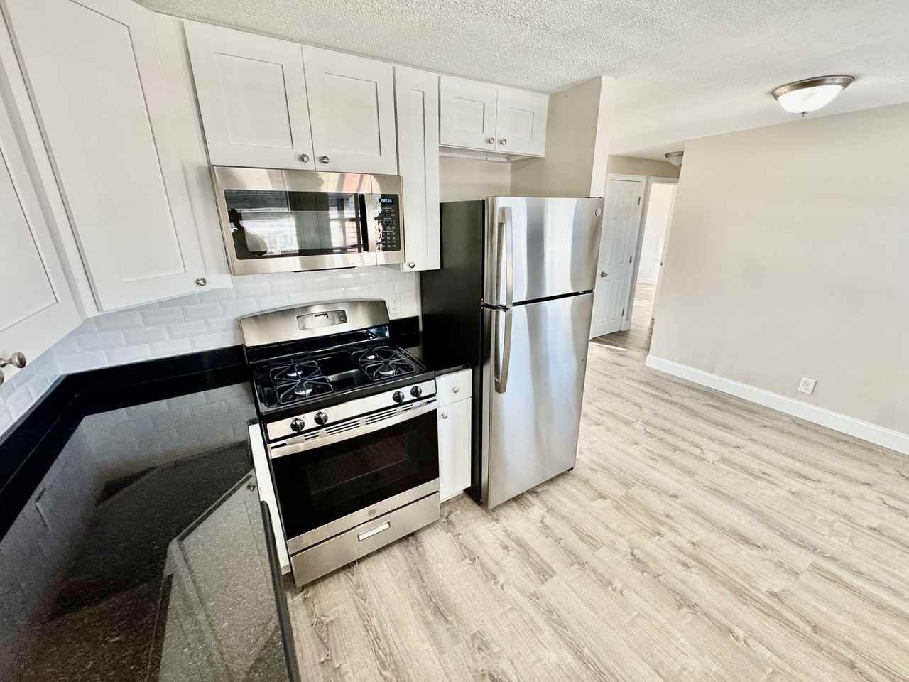 Shawomet Gardens Apartments - Photo 2 of 26