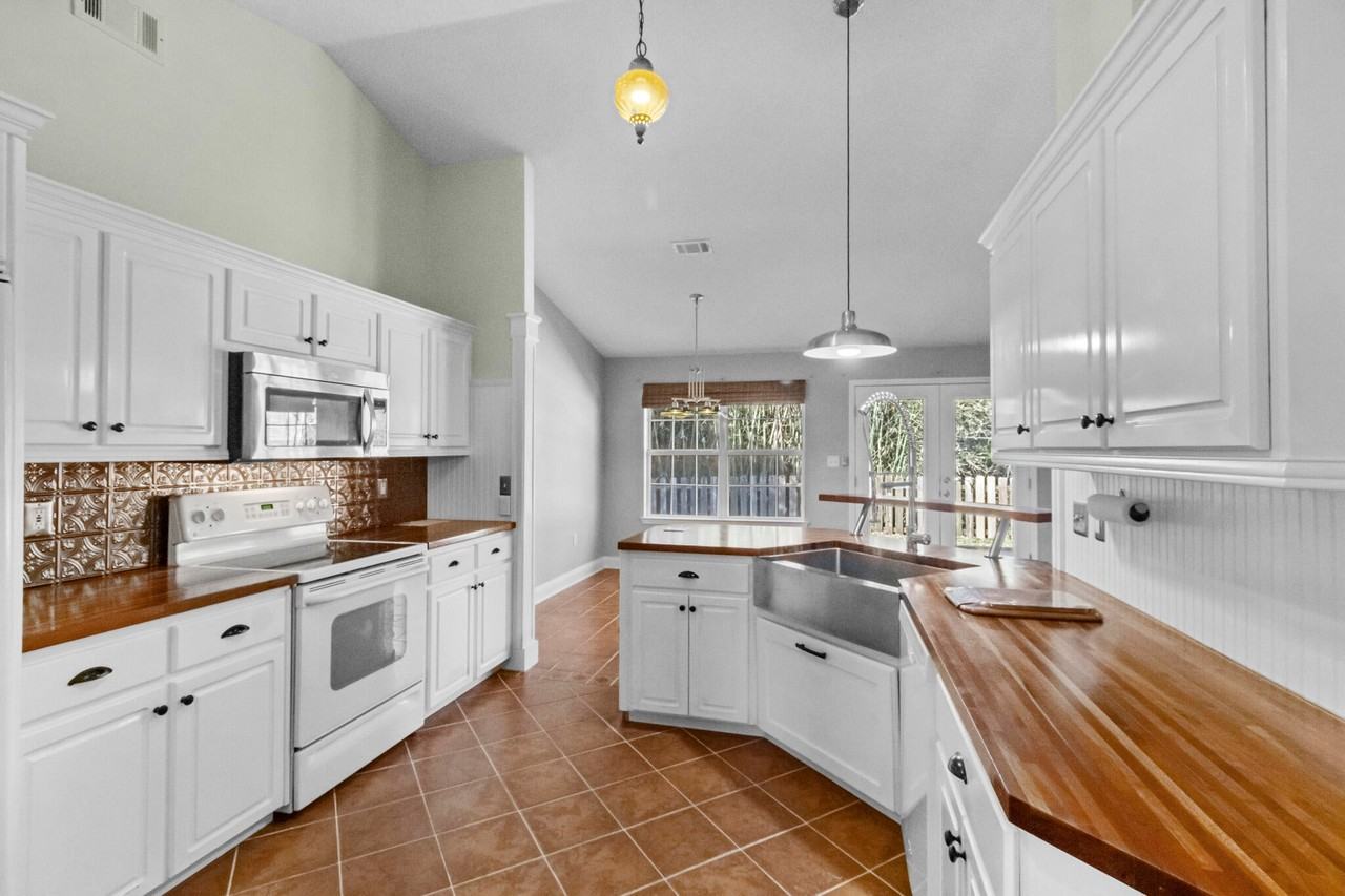 1477 Nantahala Beach Rd #1 - Photo 3 of 12