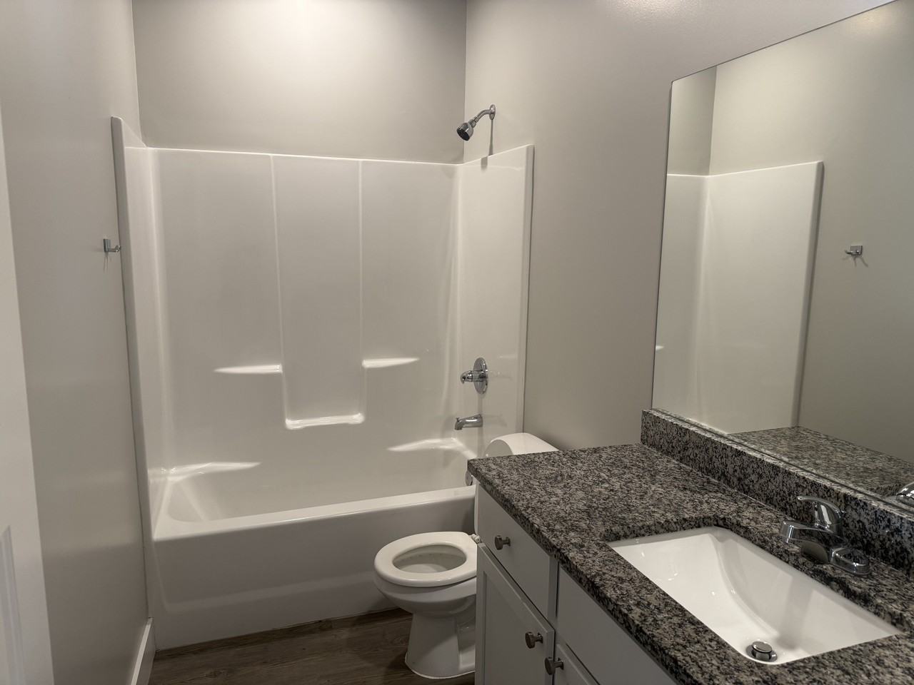 783 North Saint Paul Street #100 - Photo 4 of 9