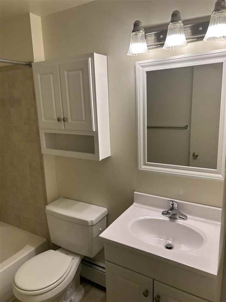 Valley Green Apartments - Photo 7 of 21