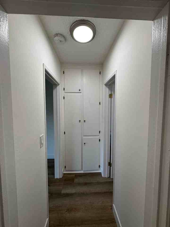 360 W Chevy Chase Dr. - Photo 5 of 11