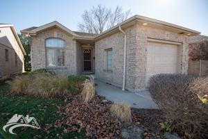 featured image of 8 Mcintosh Avenue