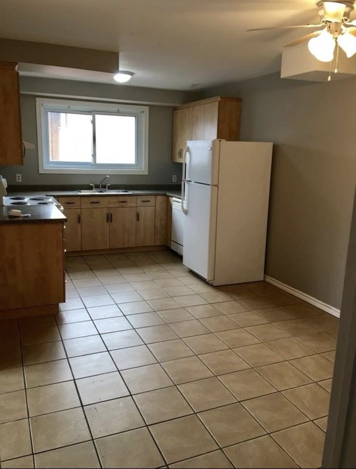 18 Couture Drive #3 - Photo 6 of 8