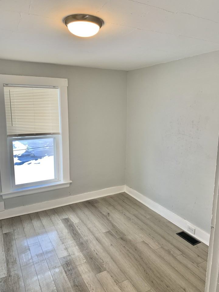 210 Center Street #2 - Photo 5 of 9