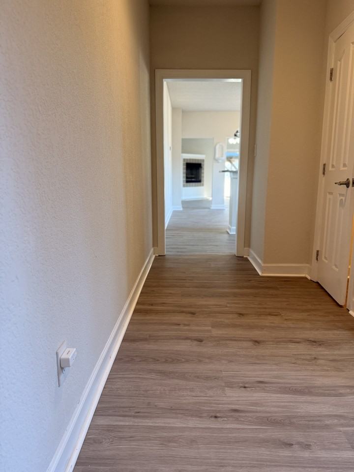 407 16th Street #1 - Photo 3 of 30