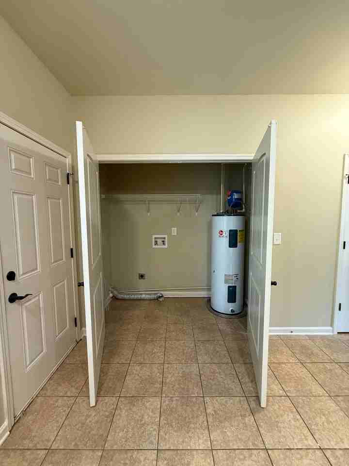 Cobblestone Park Townhomes - Photo 7 of 11