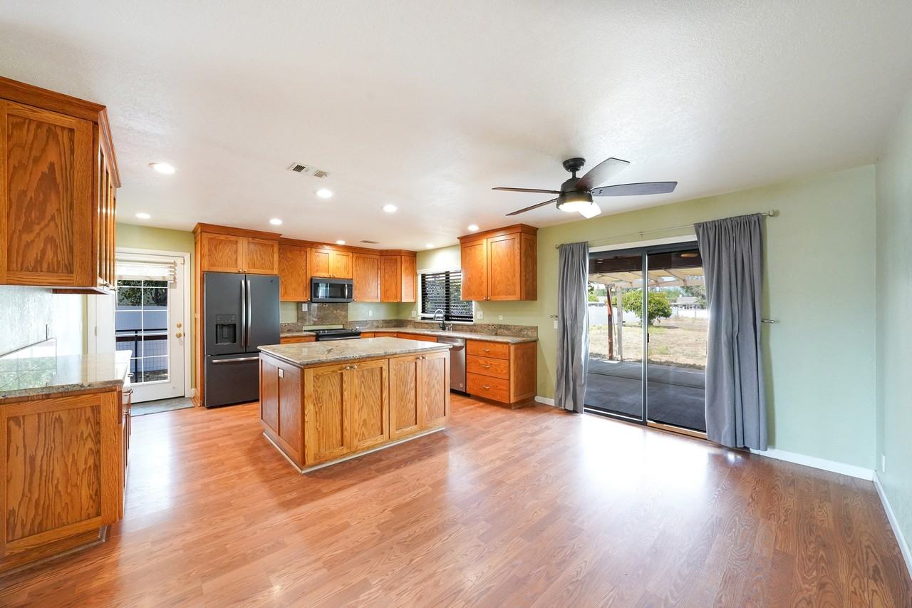 1465 Barnett Road #1 - Photo 3 of 10