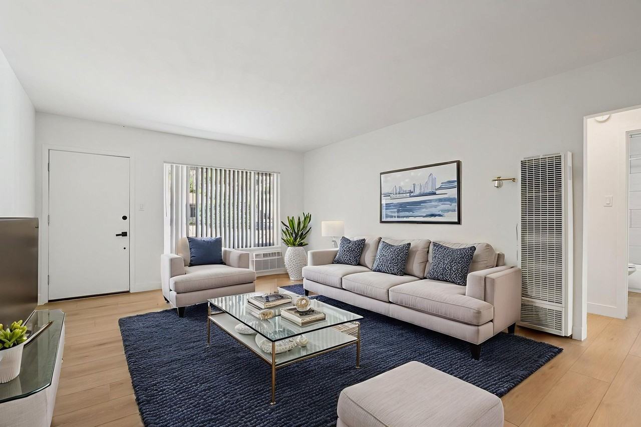 Esmeralda - Photo 5 of 23