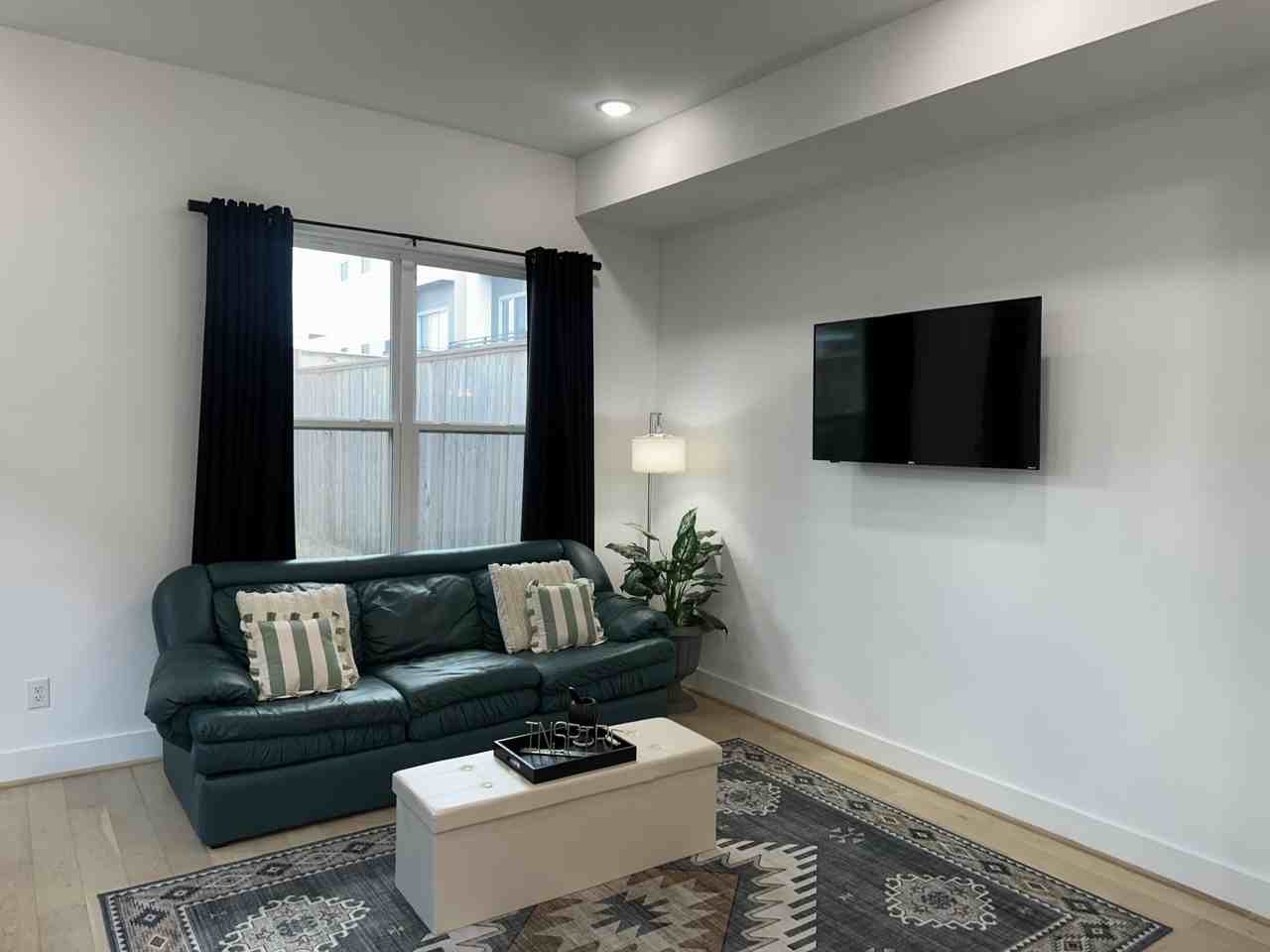 1711 Ruth St #C - Photo 6 of 11