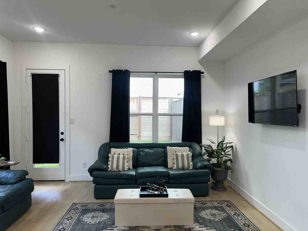 1711 Ruth St #C - Photo 7 of 11