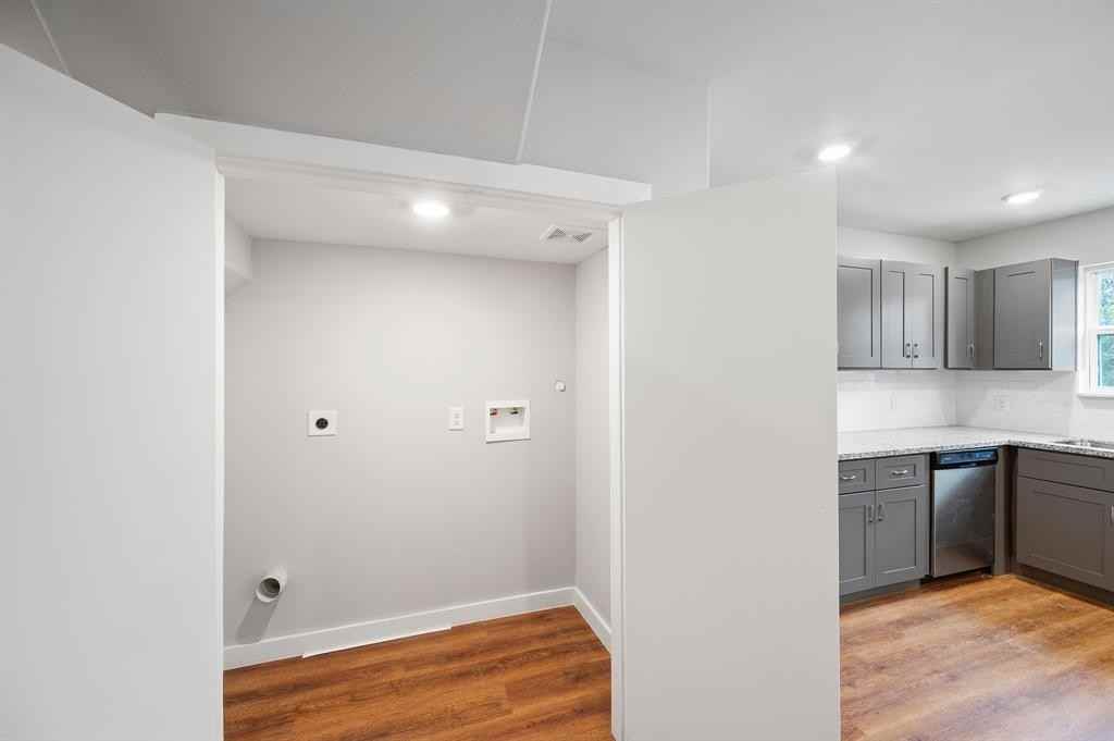 8715 Bertwood St #A - Photo 3 of 11