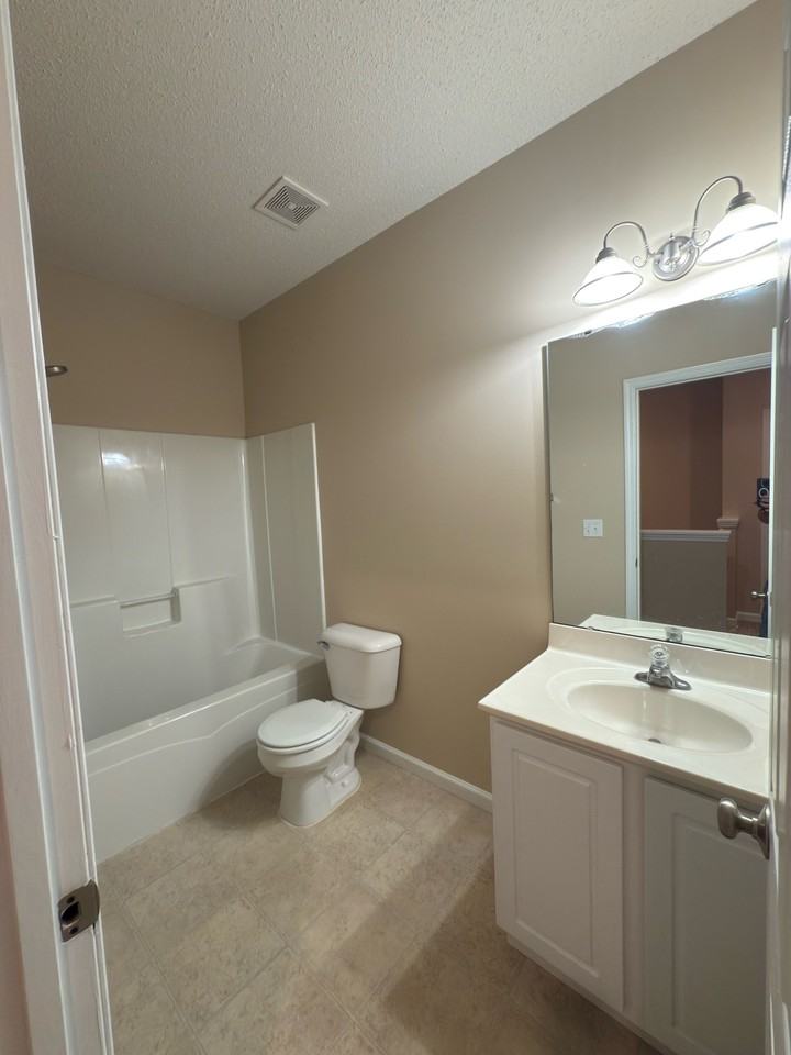 3233 Domain Street #2 - Photo 4 of 8